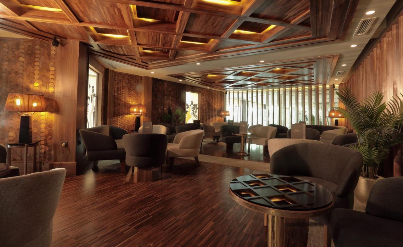 Le Palace D'Anfa Casablanca Exterior foto The interior of the lounge